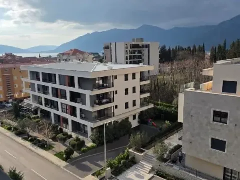 Izdavanje, dvosoban stan, 76m², Seljanovo, Tivat - image 17
