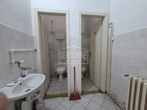 Sale, office space, 270m², Centar, Subotica - image 9