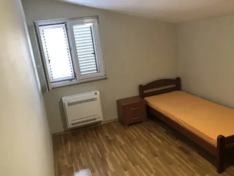 Rent, house, 220m², Konik, Podgorica - image 9