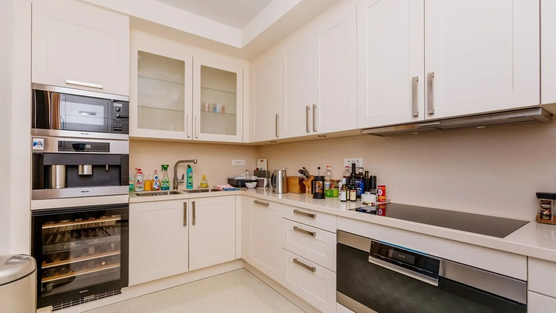 Prodaja, četvorosoban stan, 240m², Porto Montenegro, Tivat