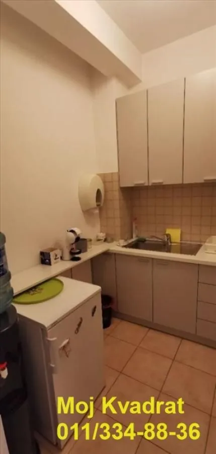 Rent, office space, 118m², Crveni Krst, Beograd
