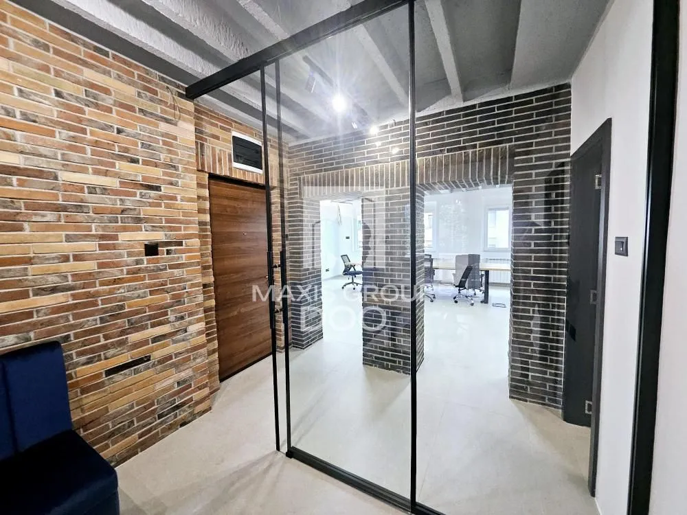 Rent, office space, 130m², Savski Venac, Beograd