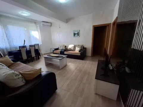 Izdavanje, dvosoban stan, 75m², Dumidran, Tivat - image 6