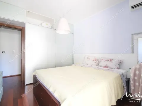 Sale, two bedroom apartment, 85m², Dobrota, Kotor - image 15