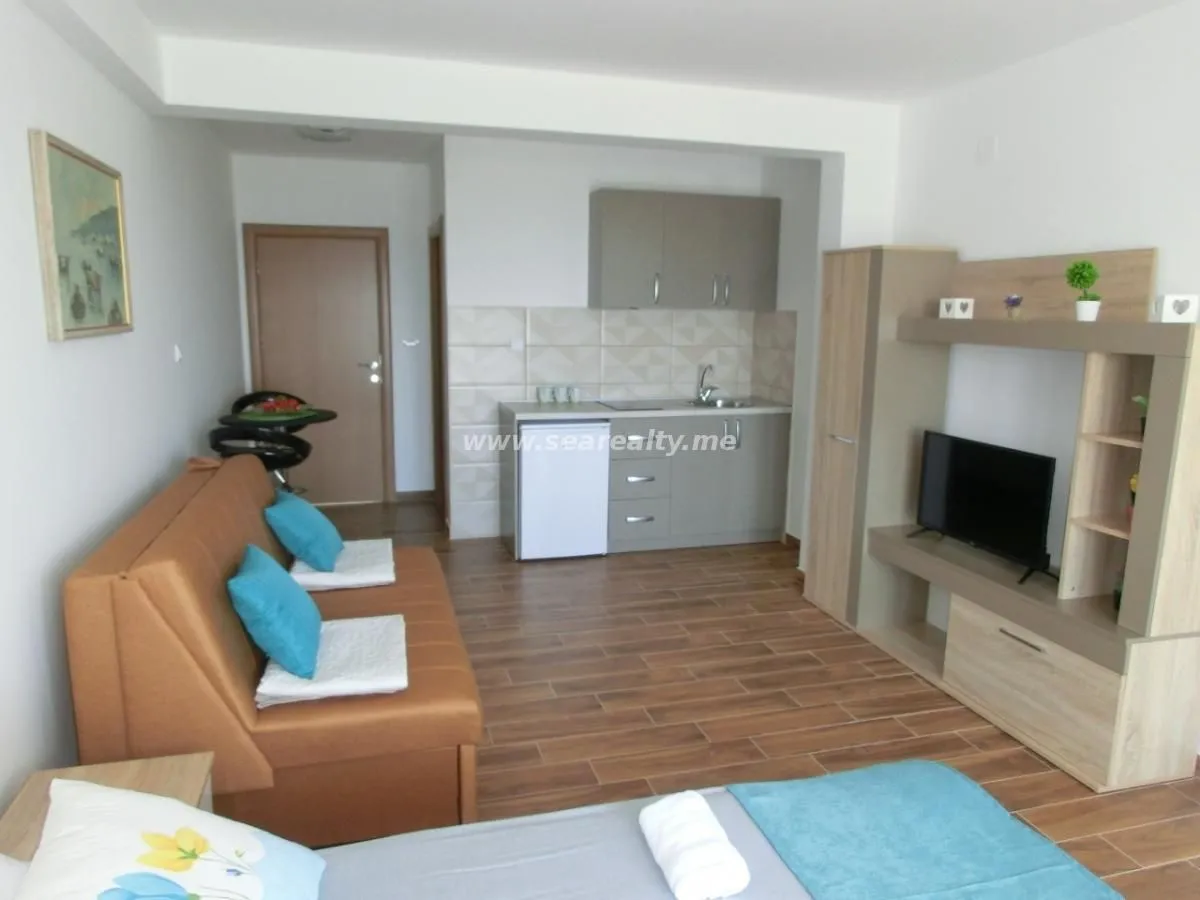 Rent, one bedroom apartment, 30m², Budva, Crna Gora