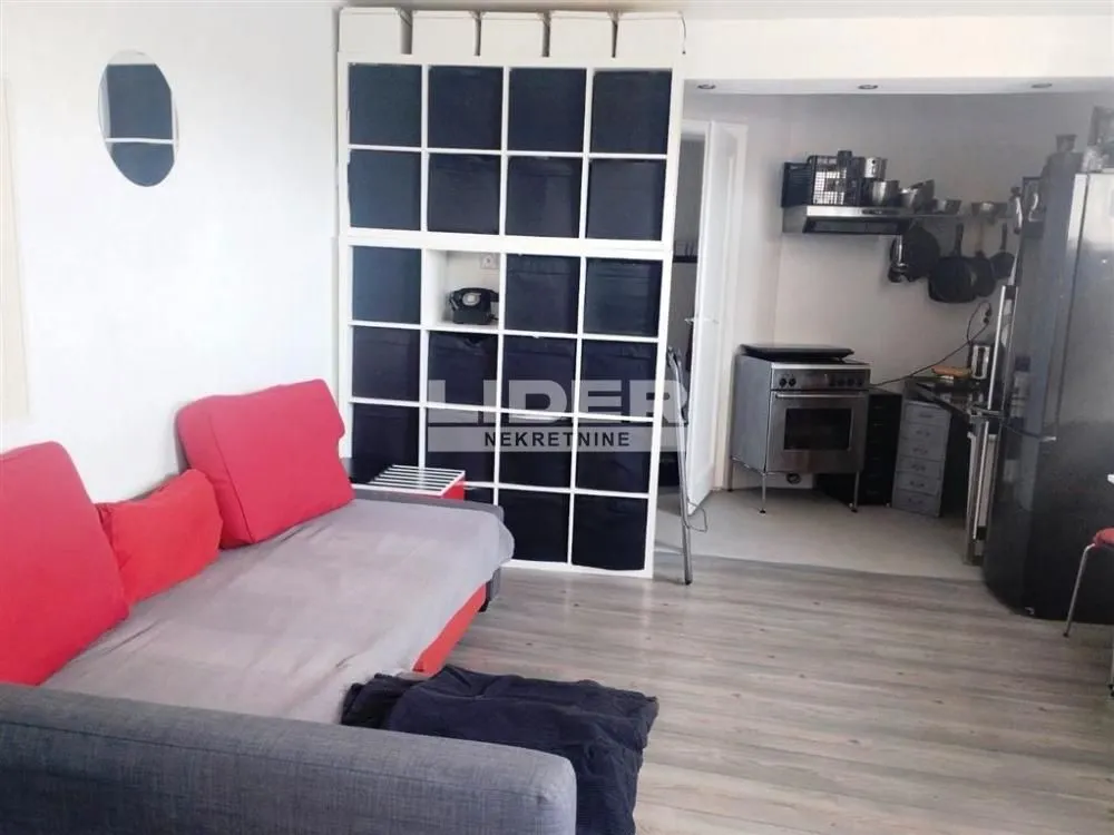 Sale, two bedroom apartment, 43m², Stari Grad, Beograd