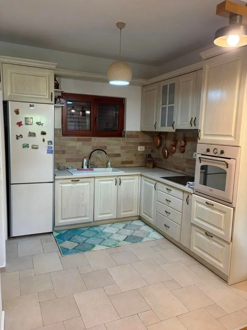 Rent, house, 150m², Radanovići, Kotor