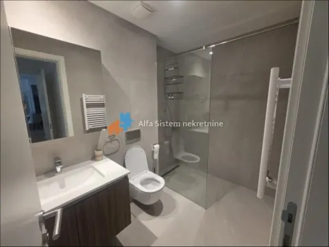 Izdavanje, trosoban stan, 76m², Savski Venac, Beograd - image 18