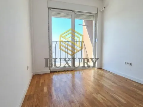 Prodaja, jednosoban stan, 68m², Zabjelo, Podgorica - image 9