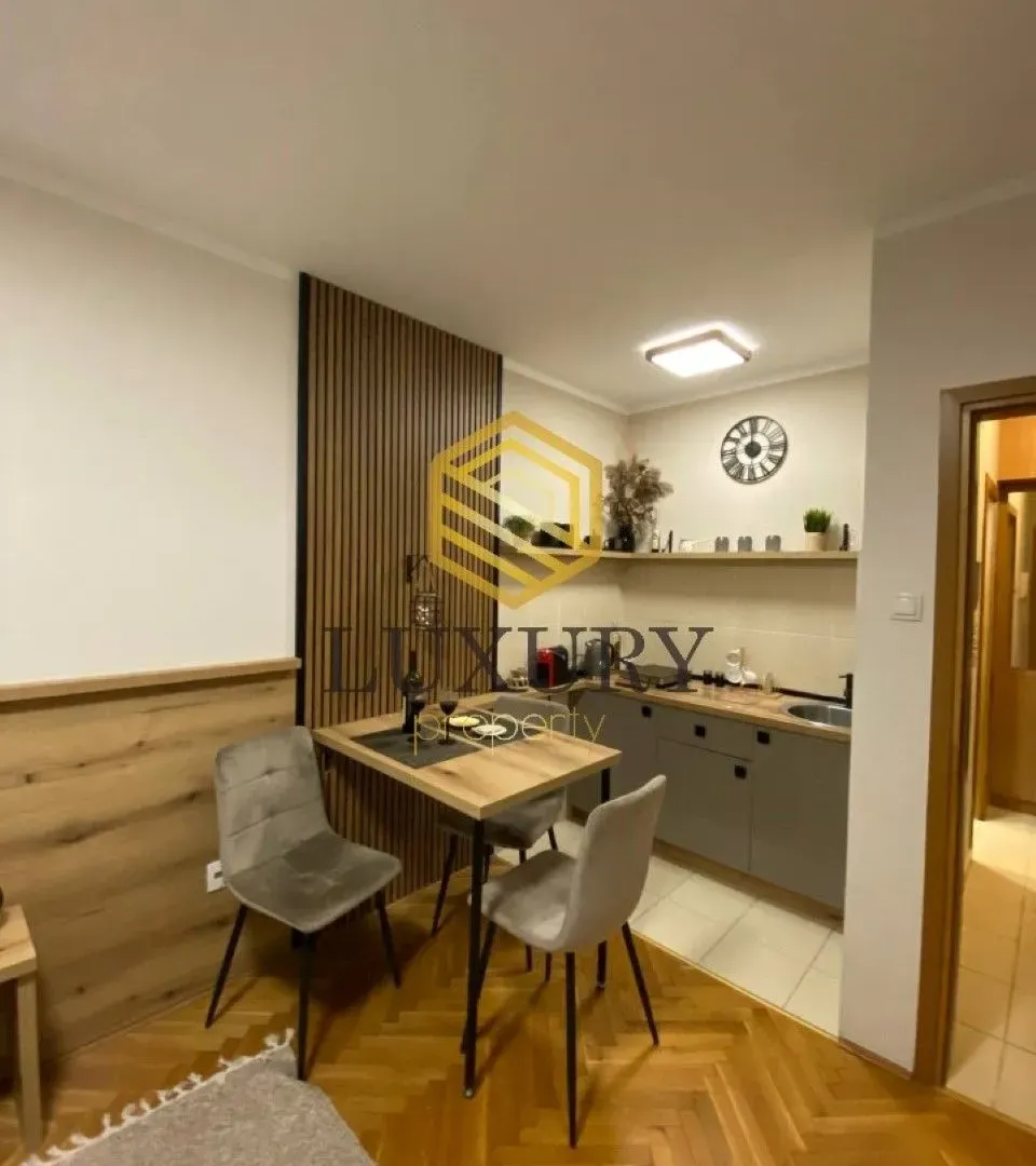 Prodaja, garsonjera, 24m², Blok 6, Podgorica