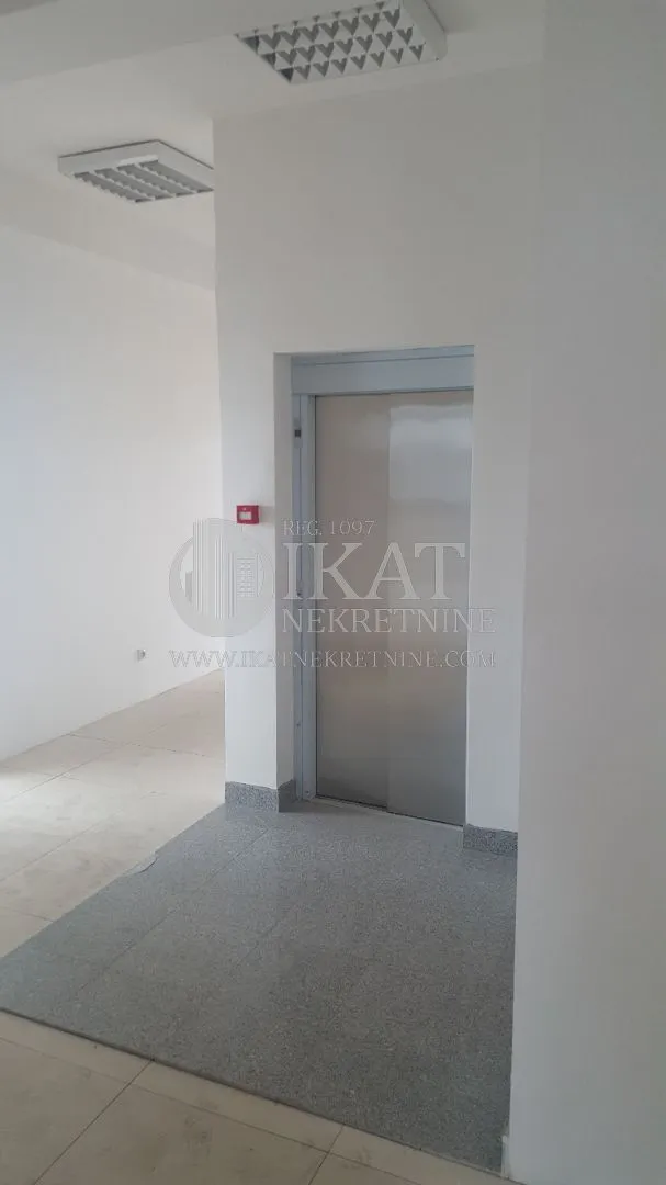 Rent, office space, 100m², Zemun Nova Galenika, Zemun Sve Podlokacije