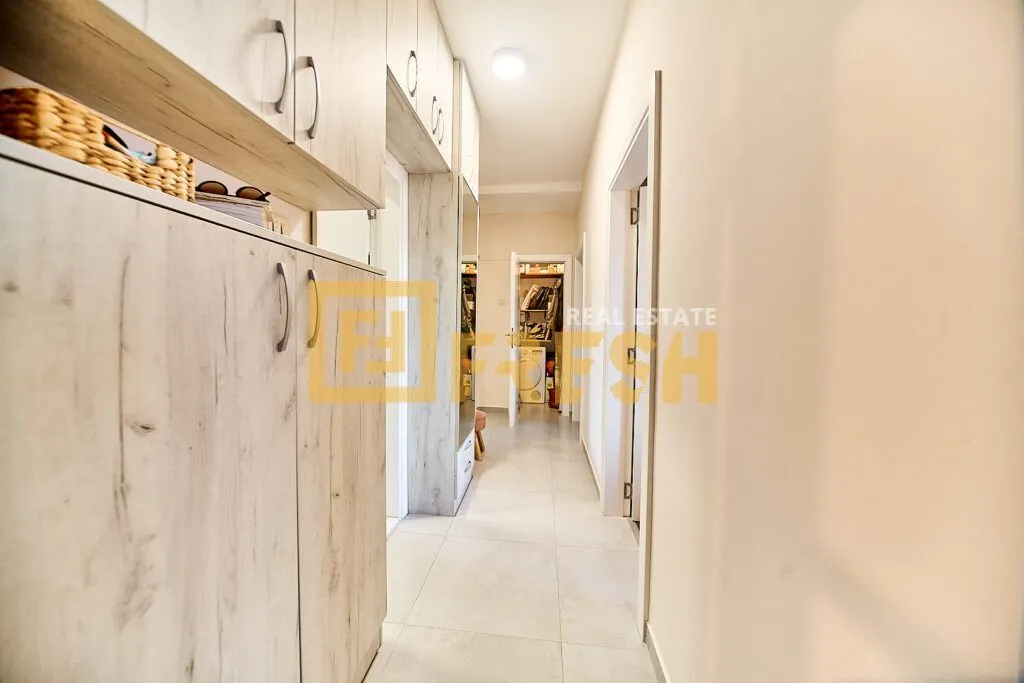 Prodaja, dvosoban stan, 64m², Stara Varoš, Podgorica