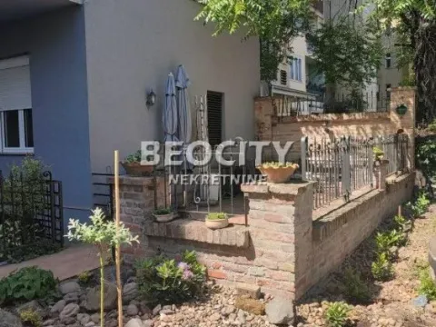 Izdavanje, trosoban stan, 68m², Centar, Novi Sad - image 16