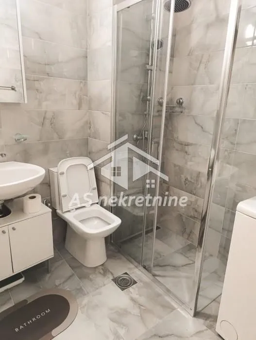 Rent, two bedroom apartment, 48m², Kalenić Pijaca, Vračar Sve Podlokacije