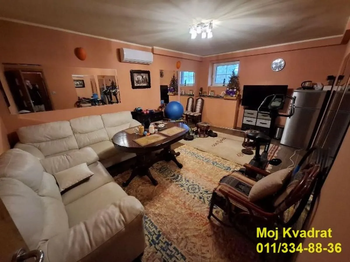 Sale, house, 300m², Sremčica, Beograd