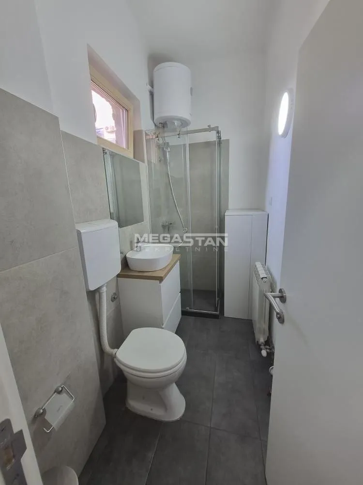 Rent, three bedroom apartment, 60m², Stari Grad, Beograd