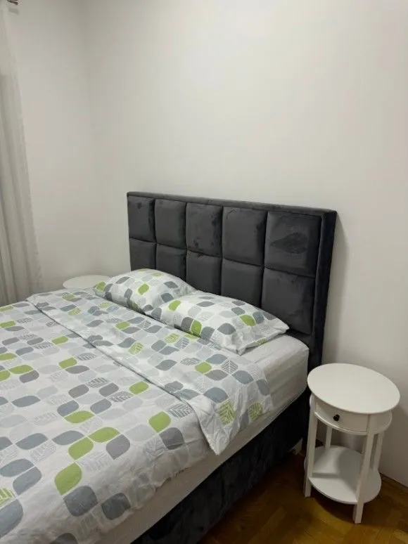 Izdavanje, jednosoban stan, 45m², Zabjelo, Podgorica
