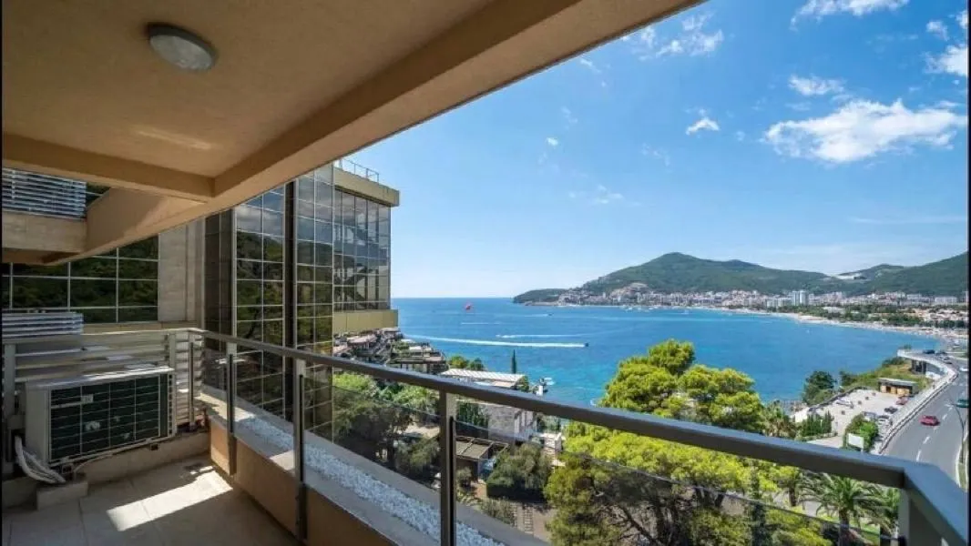 Rent, three bedroom apartment, 130m², Babin Do, Budva