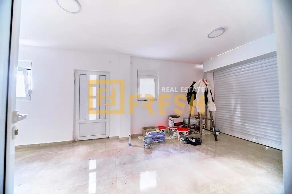 Rent, house, 400m², Stari Aerodrom, Podgorica