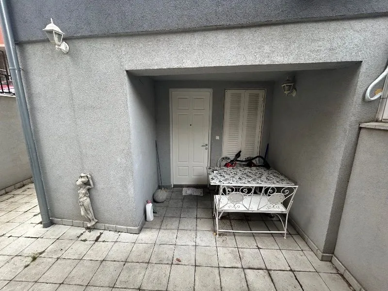 Sale, three bedroom apartment, 64m², Zvezdara Sve Podlokacije, Beograd