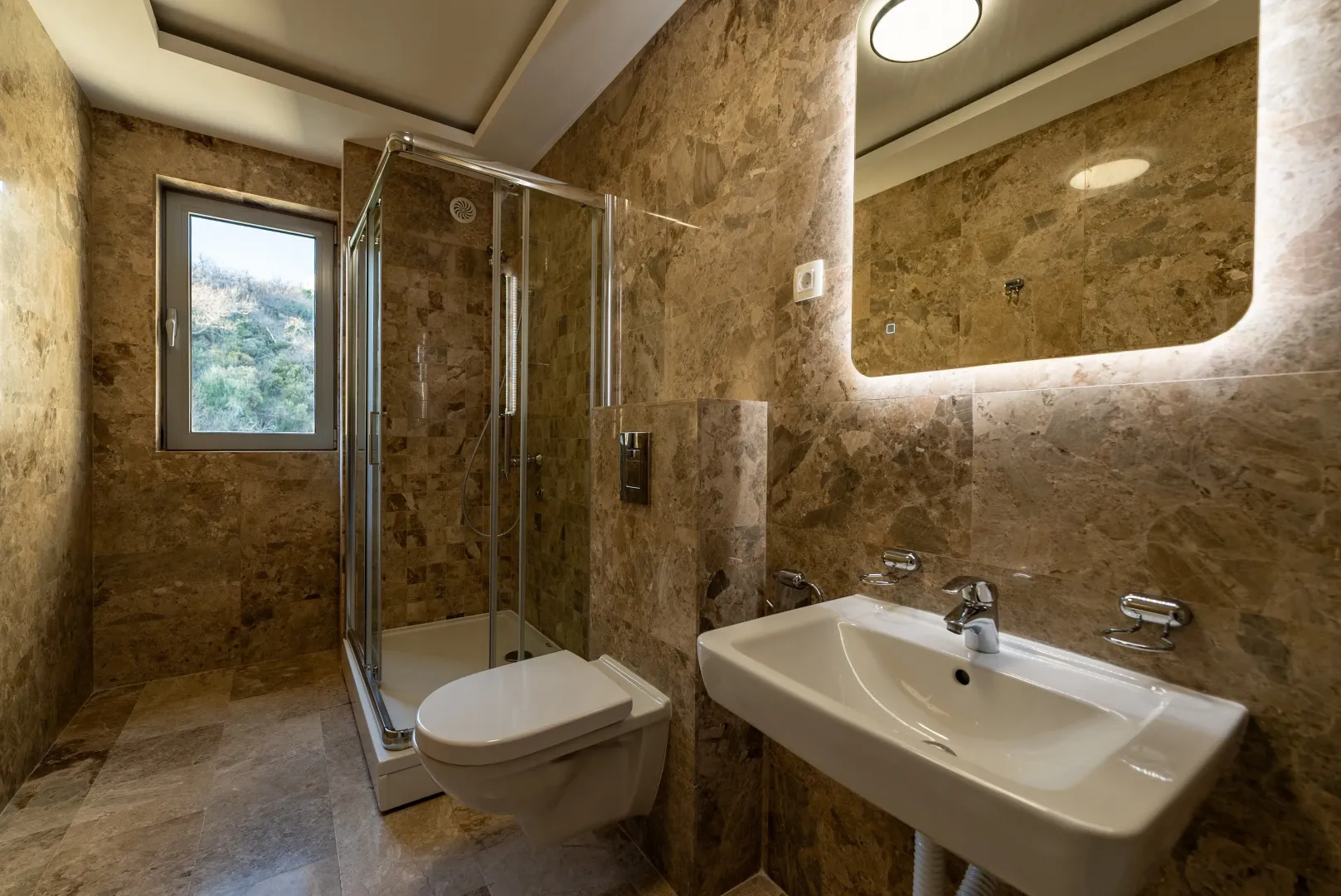 Sale, three bedroom apartment, 160m², Pržno, Budva