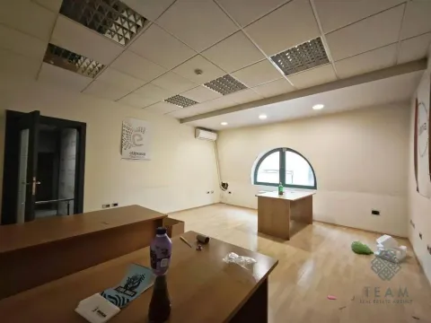 Sale, office space, 315m², Centar, Podgorica - image 10