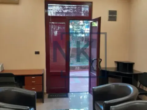 Izdavanje, poslovni prostor, 35m², Preko Morače, Podgorica - image 2