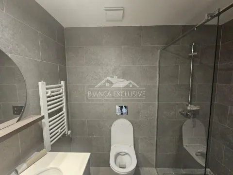 Prodaja, četvorosoban stan, 115m², Savski Venac, Beograd - image 12