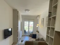 Izdavanje, garsonjera, 25m², Pod Kuk, Tivat - image 1