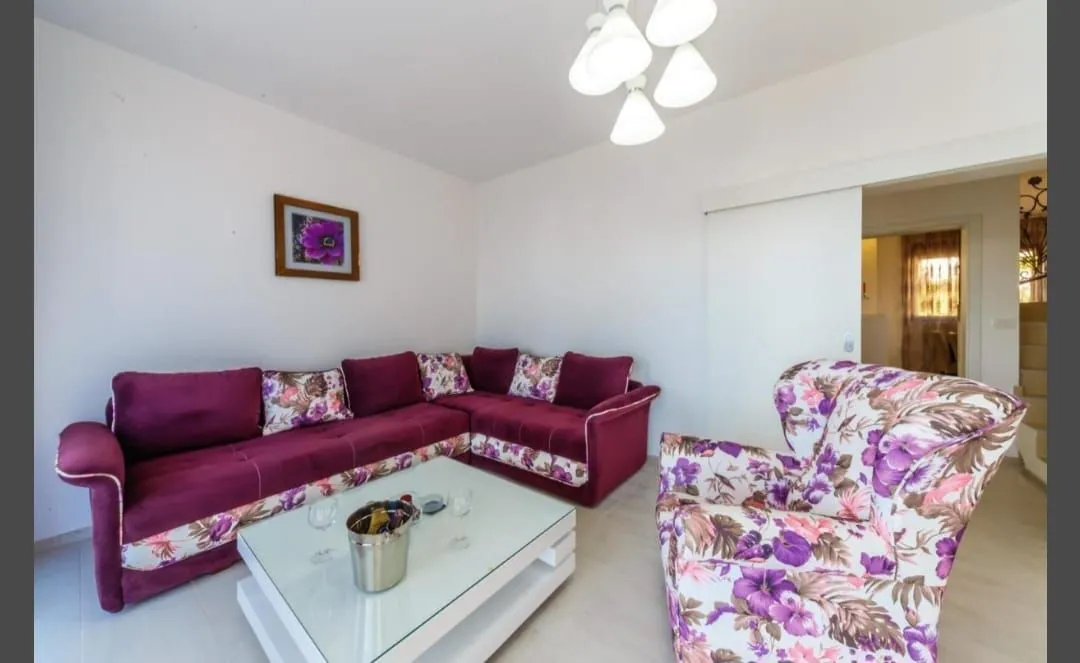 Rent, two bedroom apartment, 120m², Petrovac, Budva