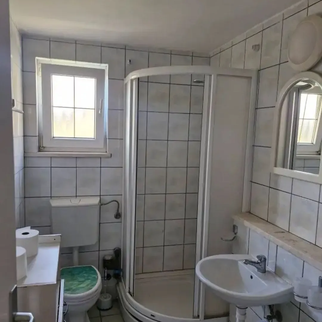 Prodaja, trosoban stan, 76m², Sutomore, Bar