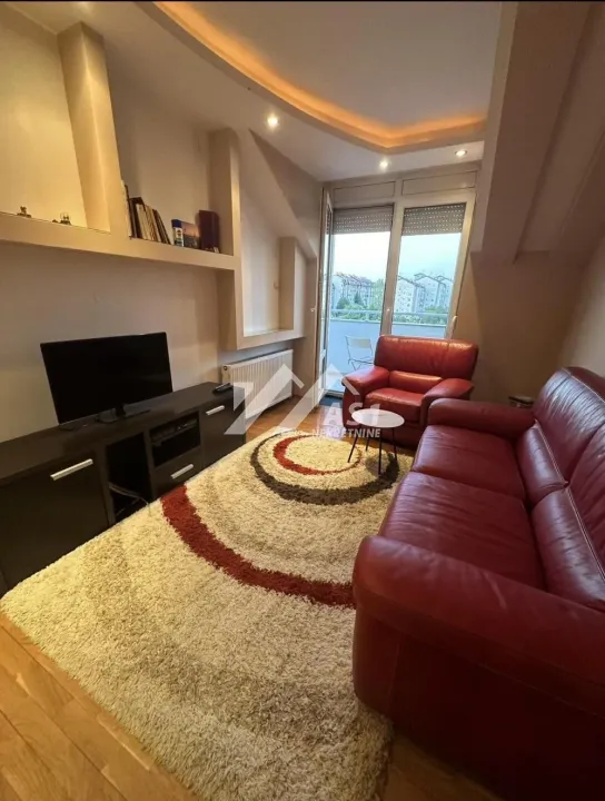Izdavanje, jednosoban stan, 43m², Nova Detelinara, Novi Sad Sve Podlokacije