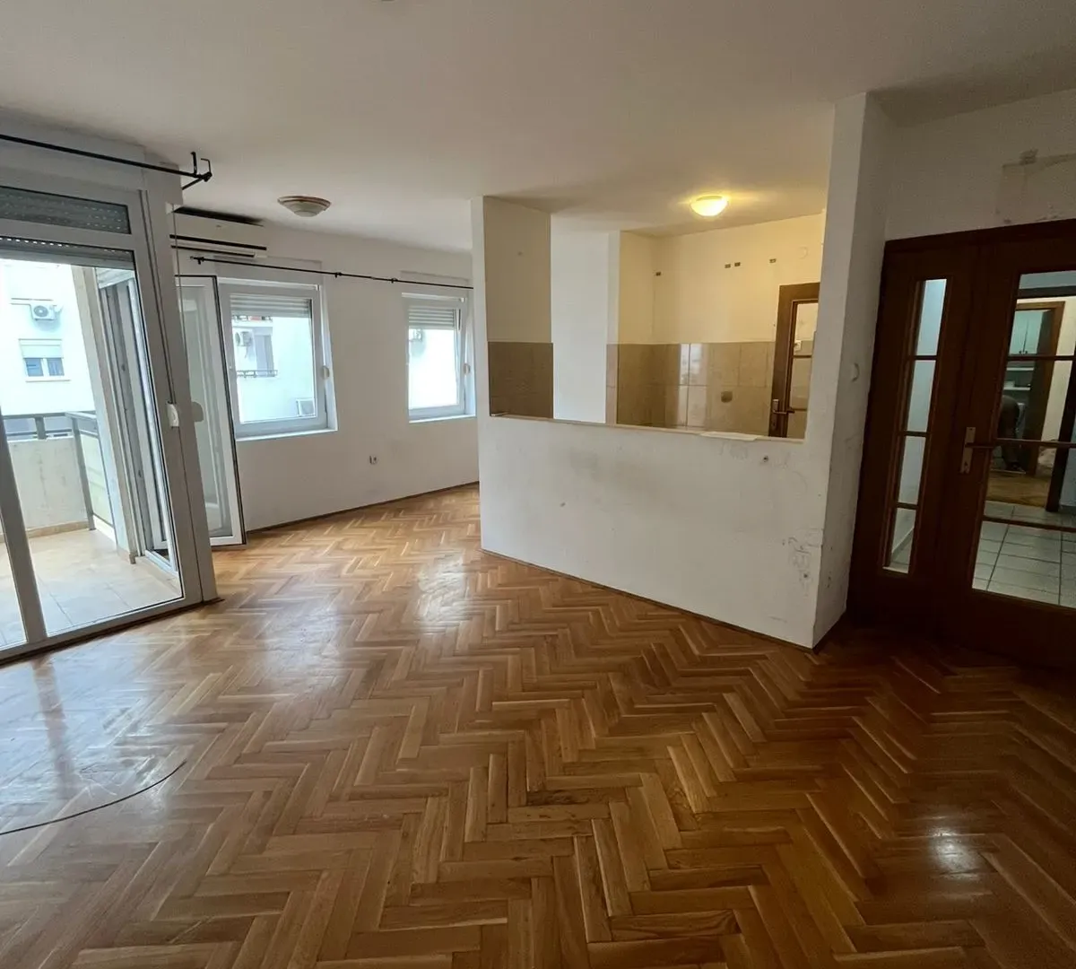Rent, two bedroom apartment, 75m², Blok 9, Podgorica