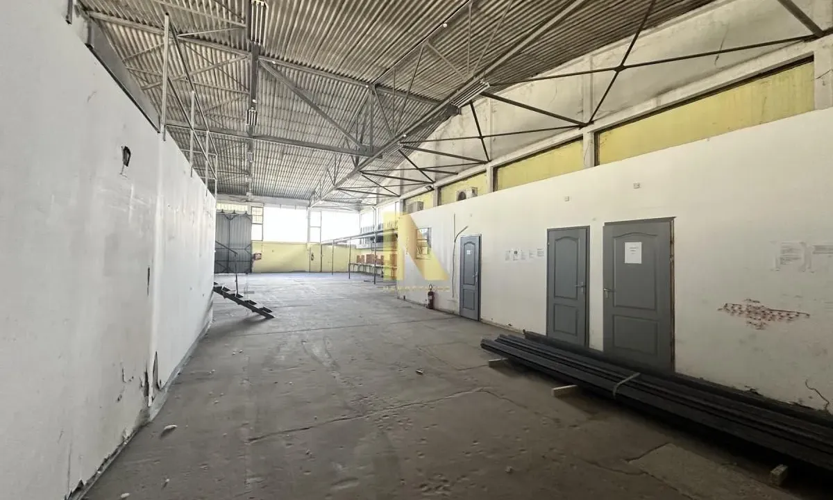 Izdavanje, poslovni prostor, 535m², Klisa, Novi Sad Sve Podlokacije