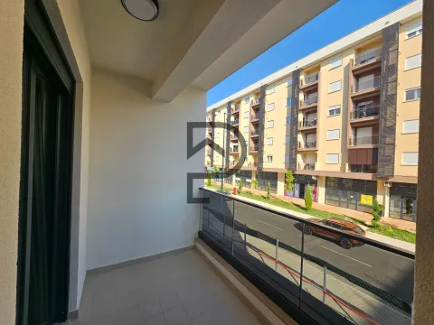 Izdavanje, stan, 53m², New City, Podgorica - image 7