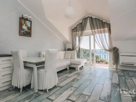 Sale, four bedroom apartment, 98m², Sveti Stefan, Budva - image 2