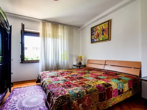 Sale, house, 370m², Tološi, Podgorica - image 19