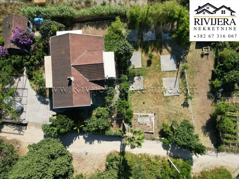 Prodaja, kuća, 241m², Đenovići, Herceg Novi