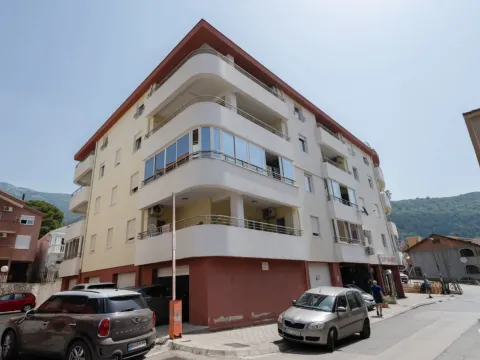 Sale, three bedroom apartment, 222m², Budva, Crna Gora - image 15