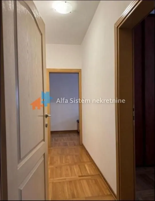Izdavanje, trosoban stan, 90m², Crveni Krst, Beograd
