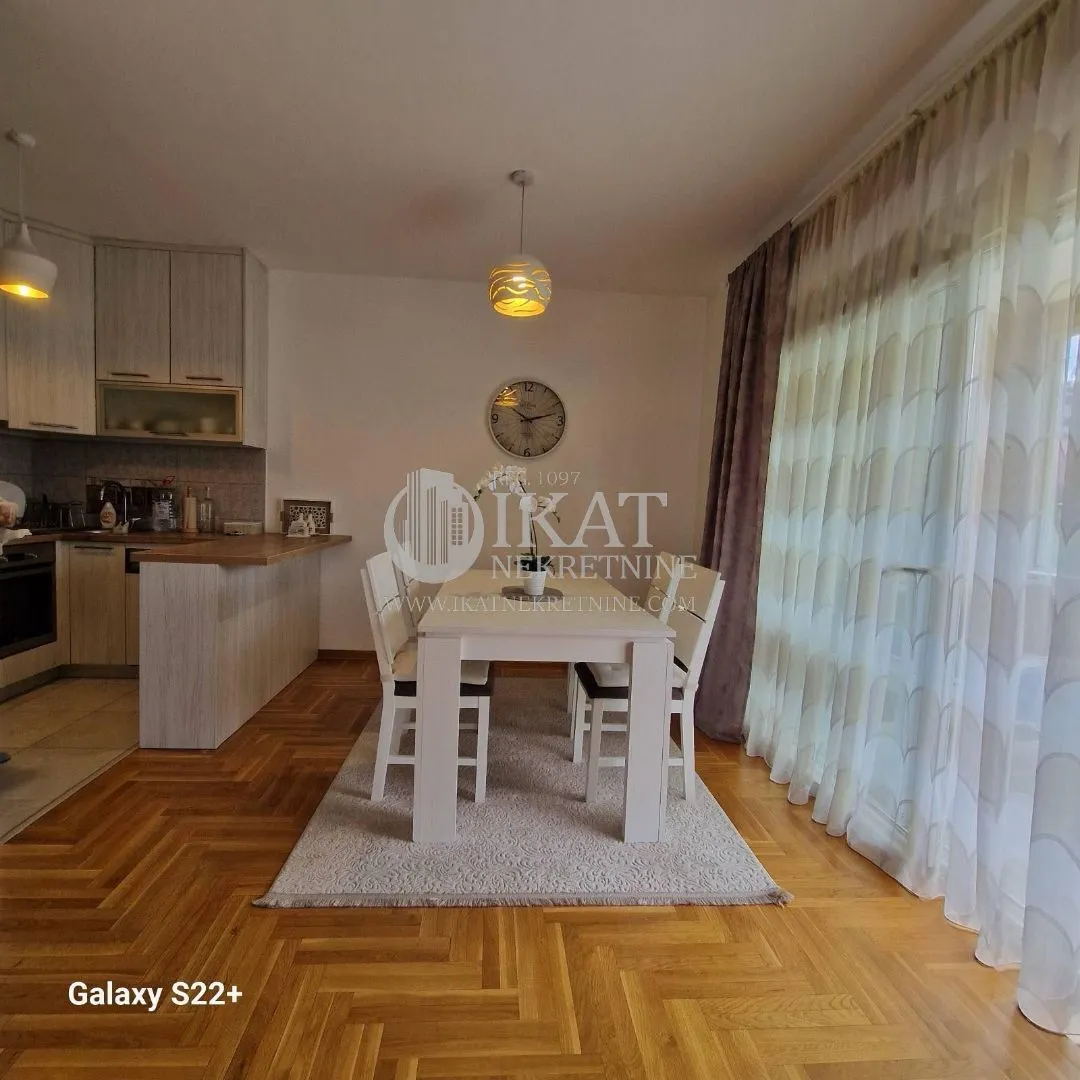 Prodaja, četvorosoban stan, 114m², Jajinci, Voždovac Sve Podlokacije