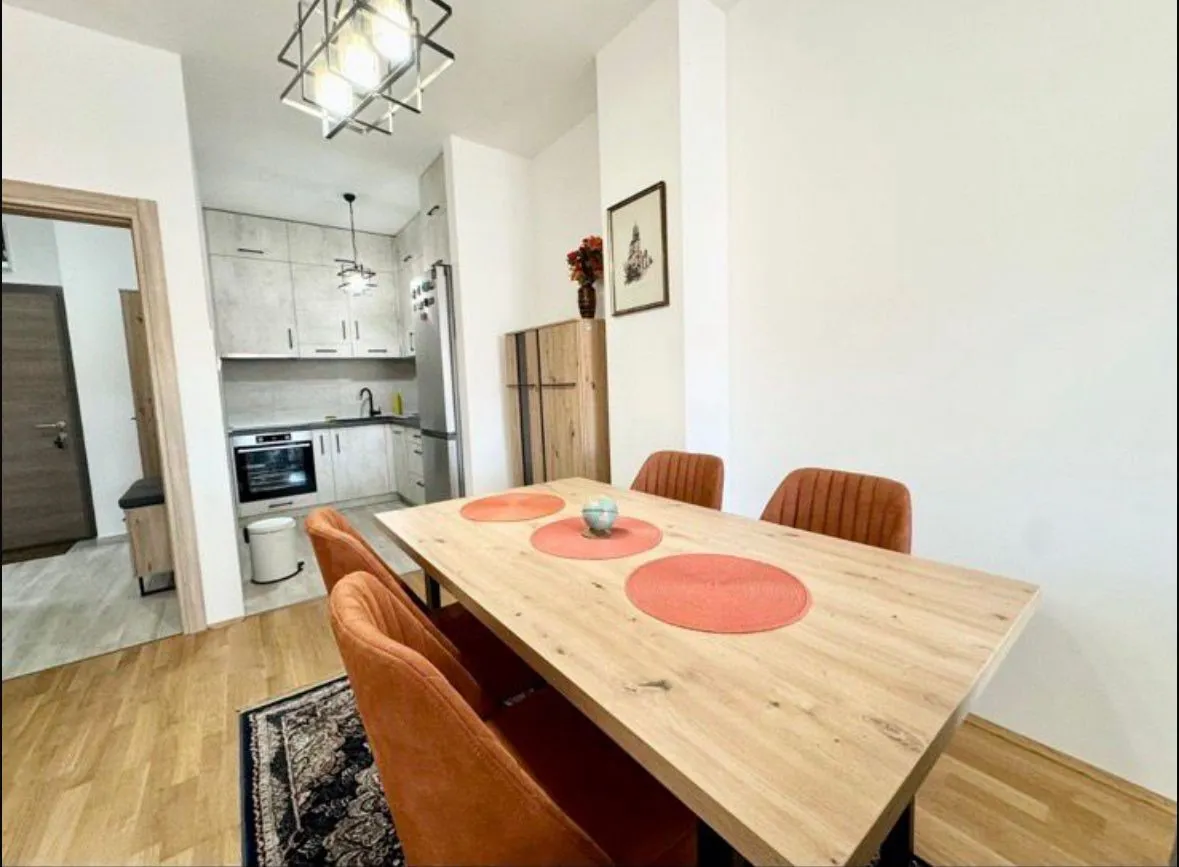 Izdavanje, dvosoban stan, 75m², Ljubović, Podgorica