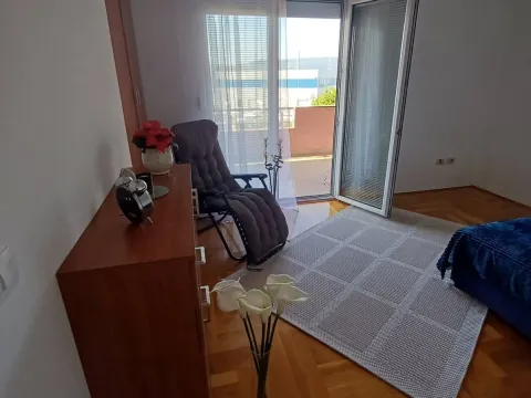 Rent, two bedroom apartment, 106m², Centar, Tivat - image 8