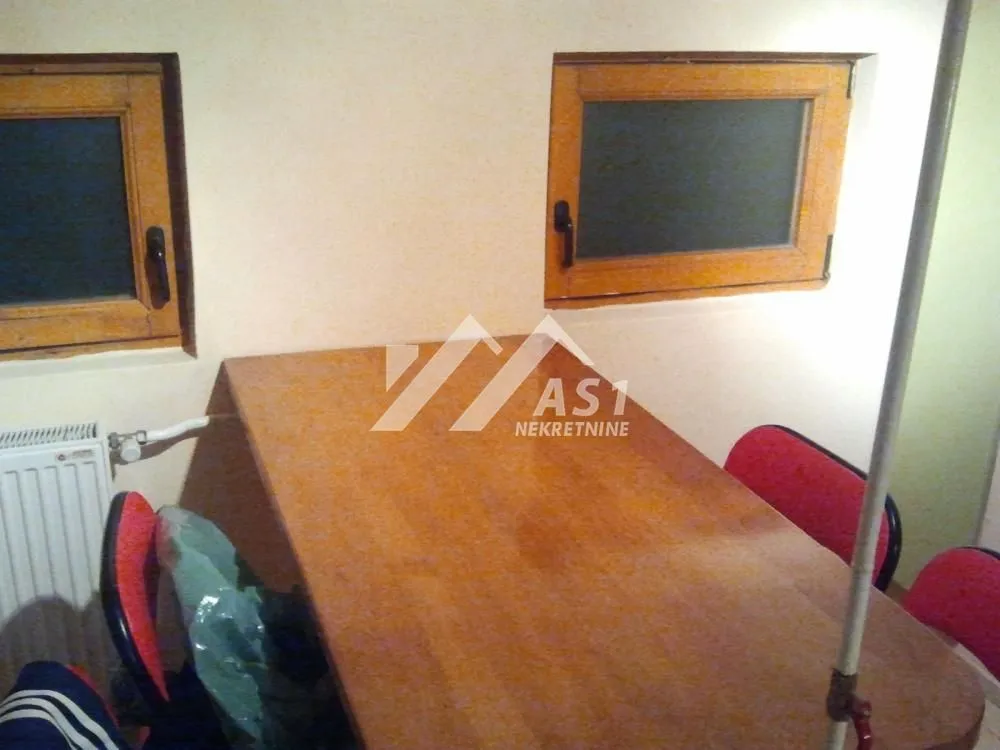 Izdavanje, dvosoban stan, 50m², Podbara, Novi Sad Sve Podlokacije