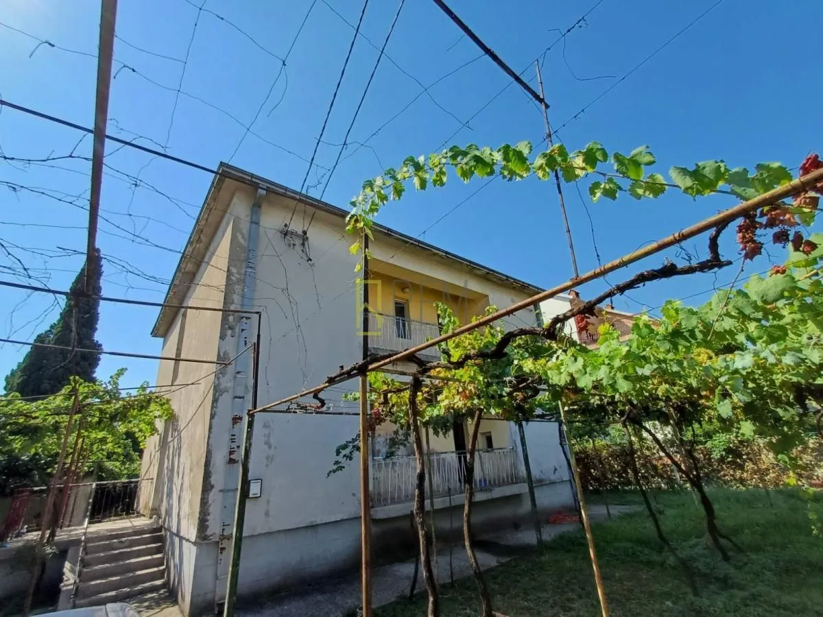 Sale, house, 172m², Masline, Podgorica