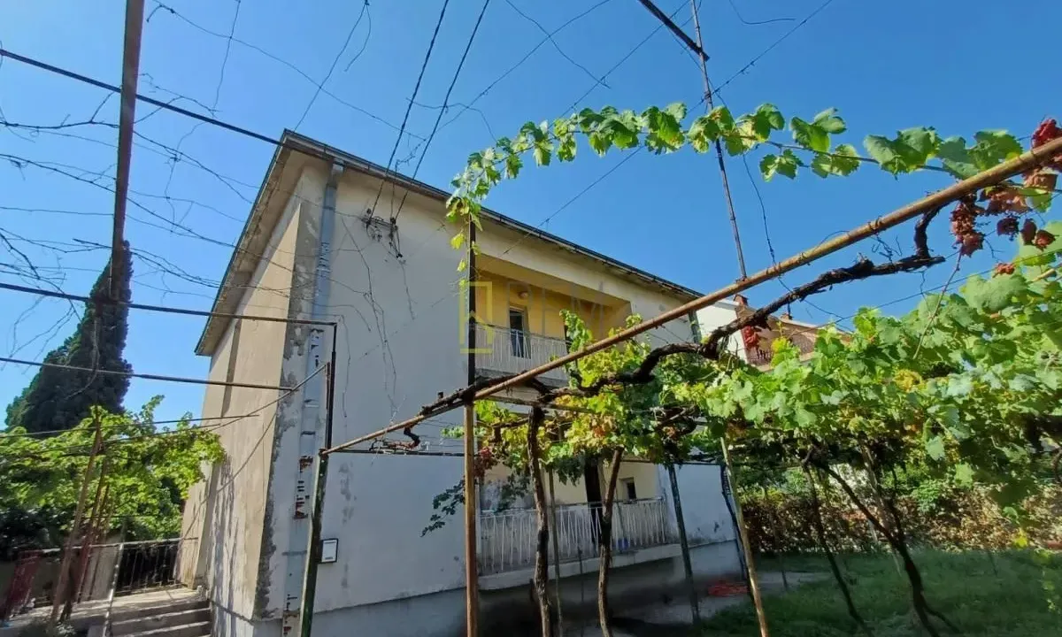 Prodaja, kuća, 172m², Masline, Podgorica