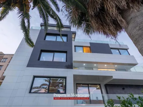 Sale, house, 831m², Bečići, Budva - image 28