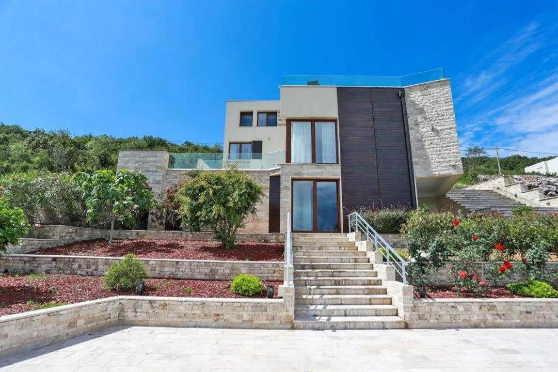 Prodaja, kuća, 517m², Krašići, Tivat