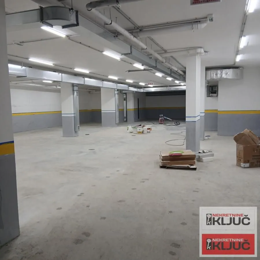 Prodaja, četvorosoban stan, 98m², Grbavica, Novi Sad Sve Podlokacije