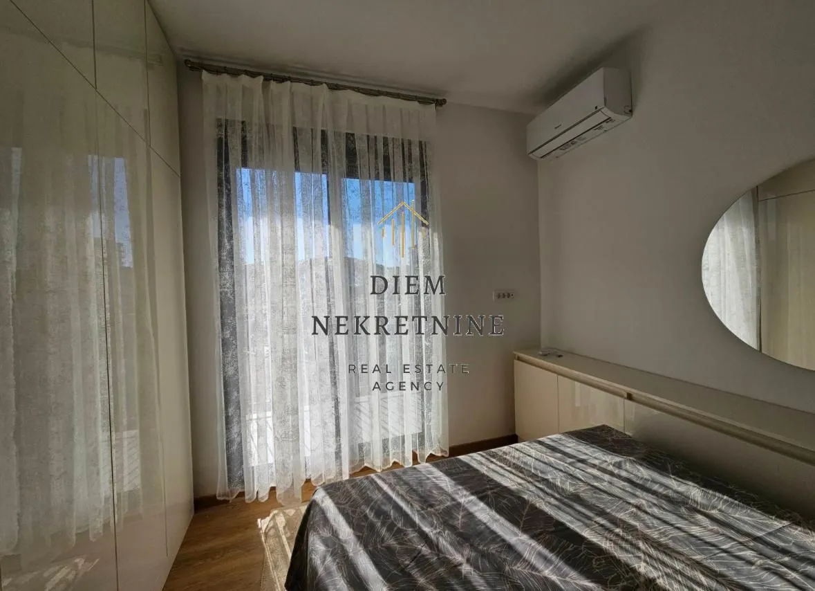 Rent, two bedroom apartment, 55m², Centar, Bar